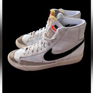 Nike Blazer Mid 77 Vintage White Black CZ1055-100 Women’s 7.5 EU 38.5